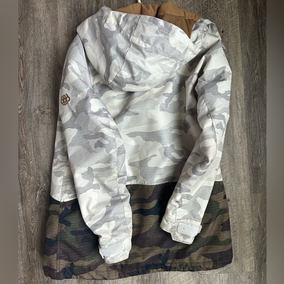 686 Athena Insulated Jacket - Picture 4 of 4